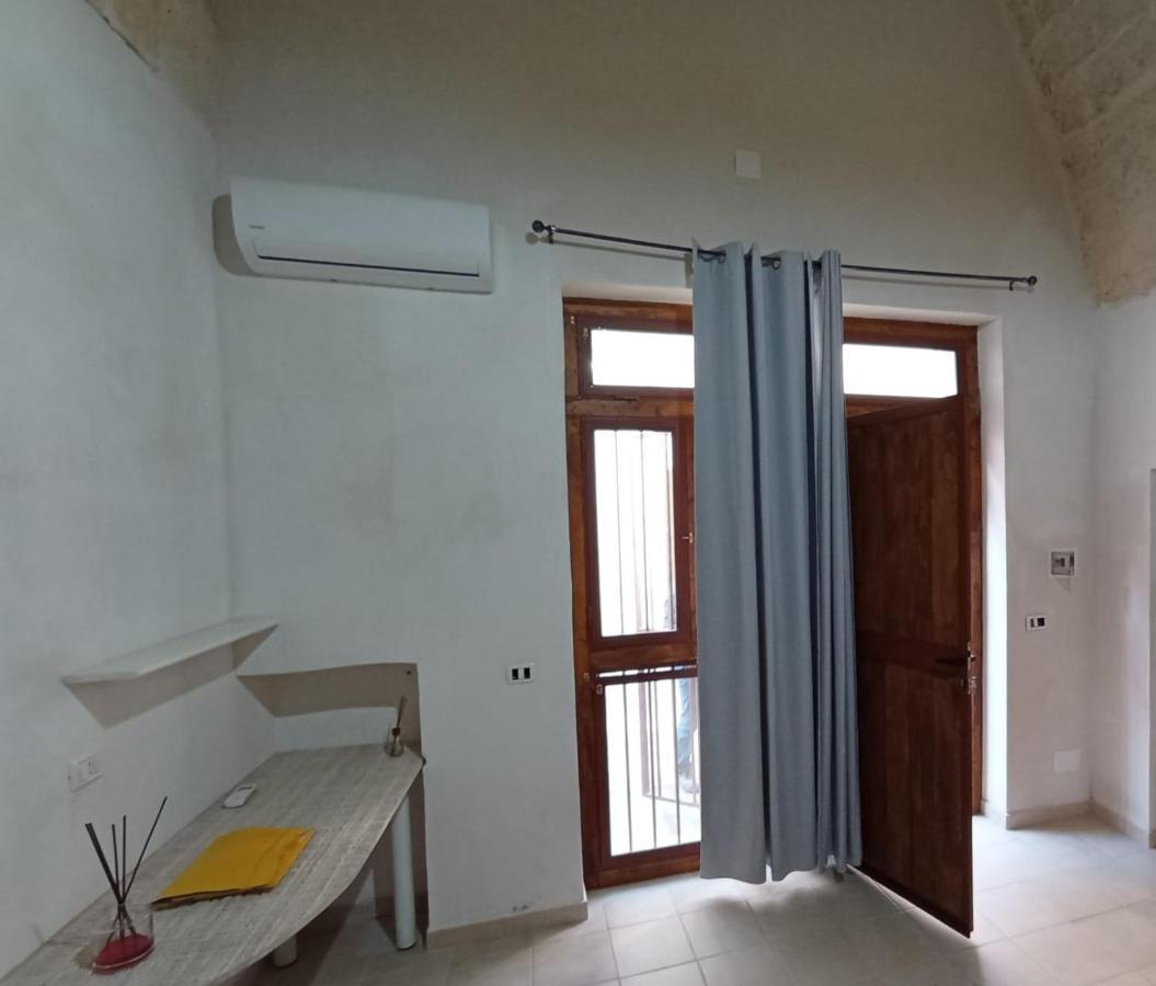 Casa Vacanze Battista 46 Grottaglie Bagian luar foto